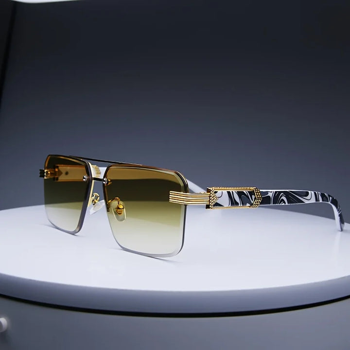 Velvéro Sunglasses - Redwood Main